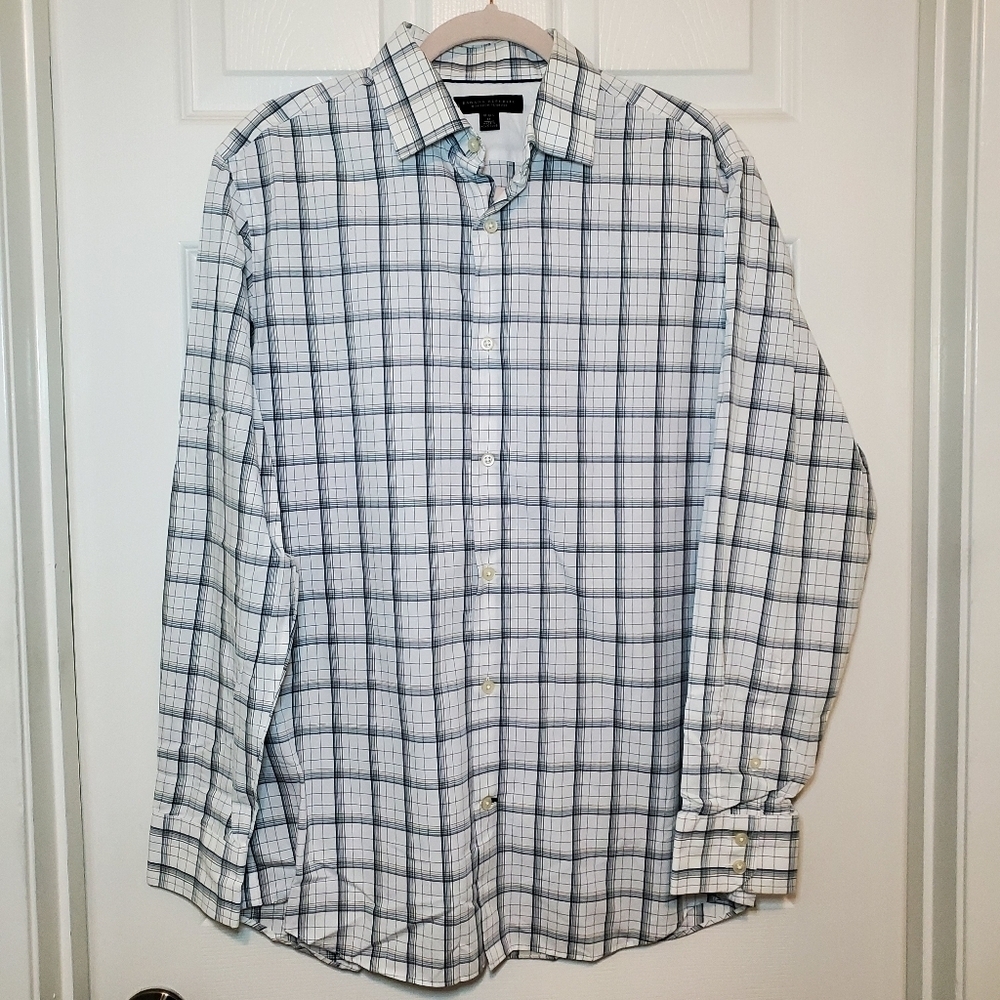 Banana Republic Men's Medium Non-Iron Classic Fit Shirt Long Sleeve 100% Cotton 